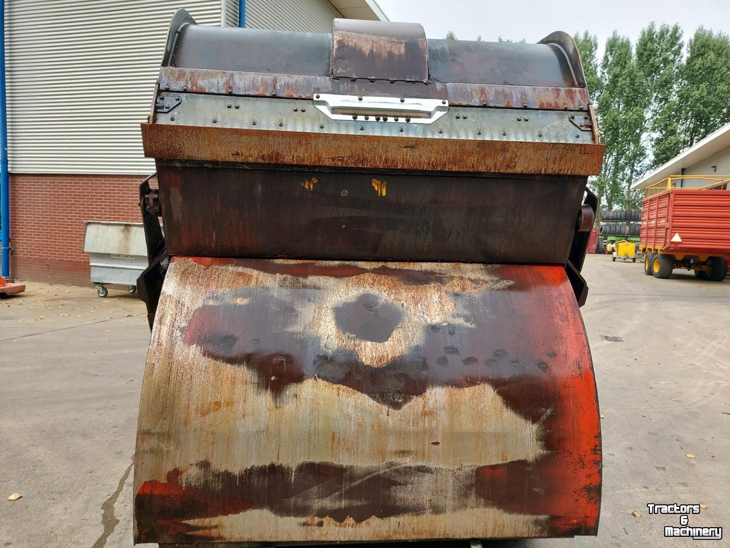Feed mixer Trioliet TRIOMIX 800