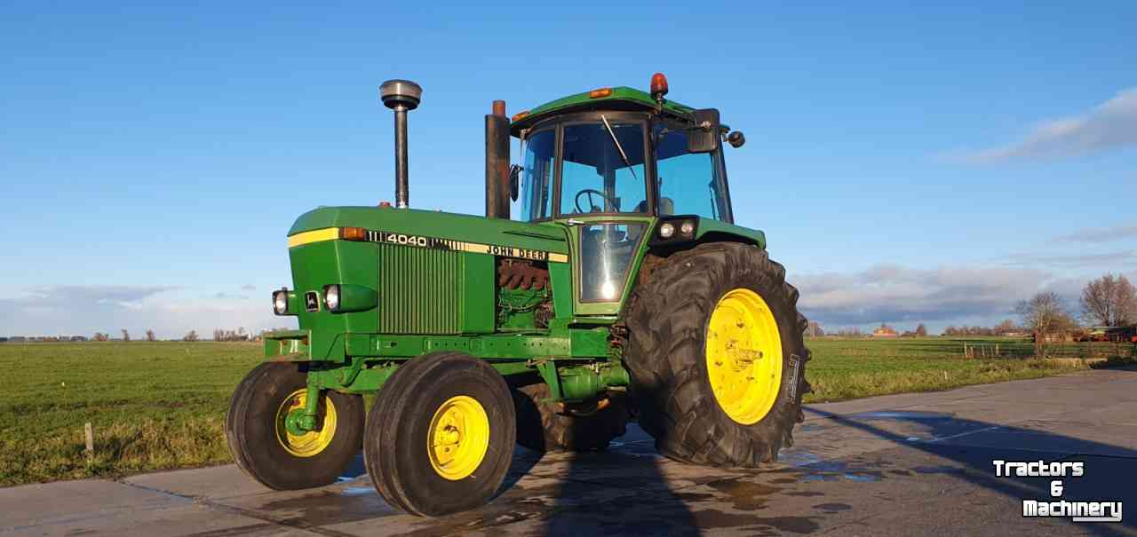 Tractors John Deere 4040