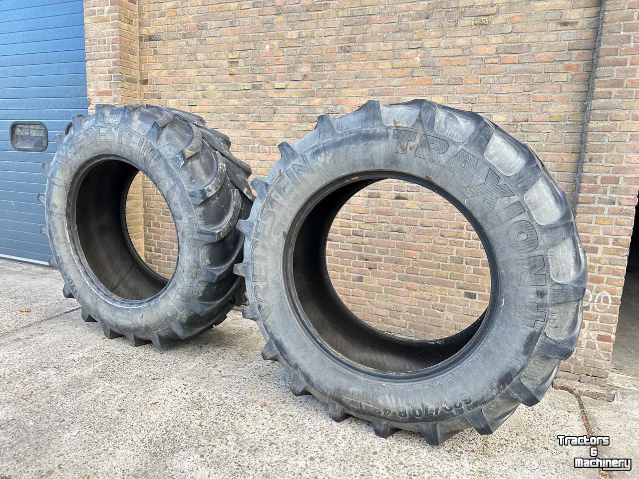 Wheels, Tyres, Rims & Dual spacers Vredestein TRAXION 620/70R42