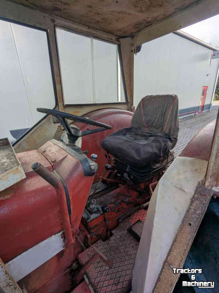 Tractor International 946