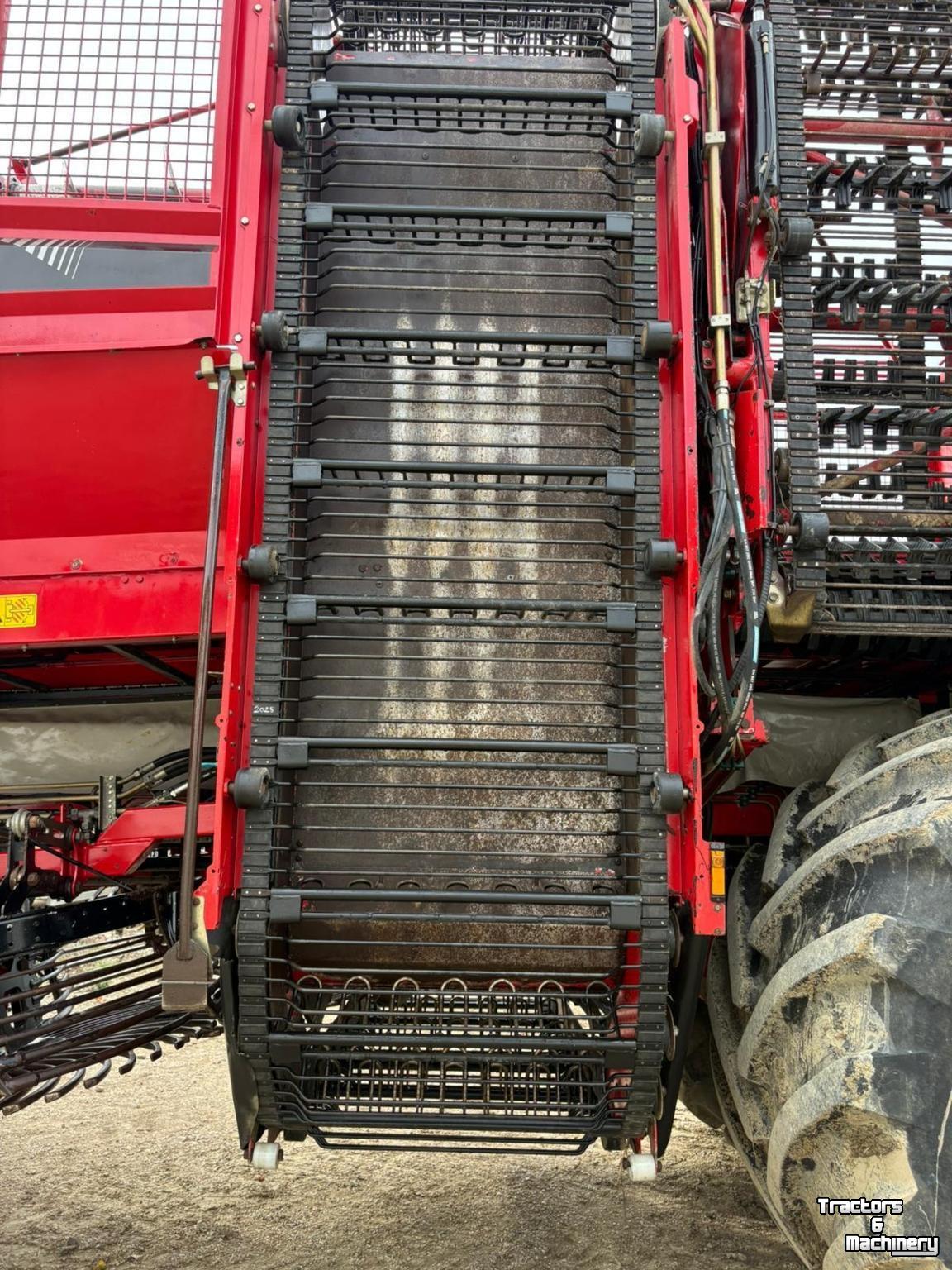 Sugar beet harvester Vervaet Holmer T4-30