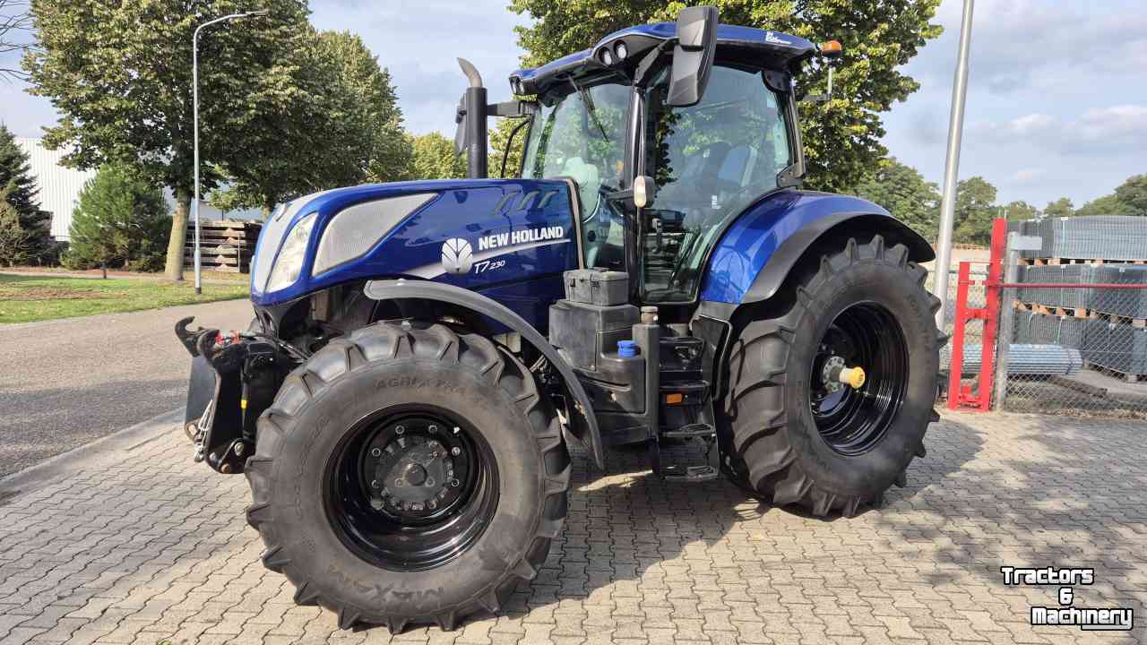Tractor New Holland T7.230 PC 40Km/h-eco Lucht, Fronthef, BluePower