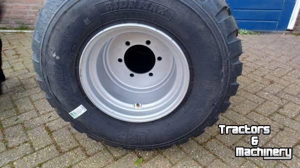 Wheels, Tyres, Rims & Dual spacers  bkt/trekker / loader banden