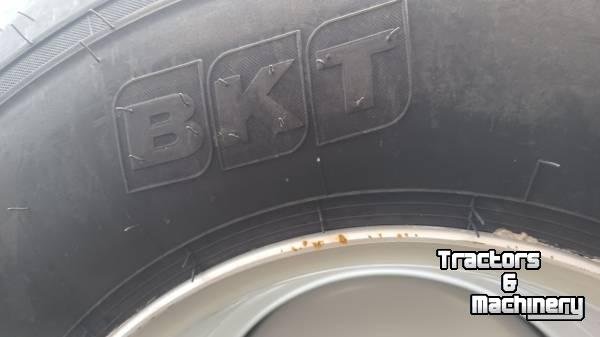 Wheels, Tyres, Rims & Dual spacers  bkt/trekker / loader banden