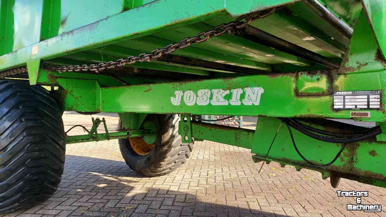 Manure spreader Joskin M6000E