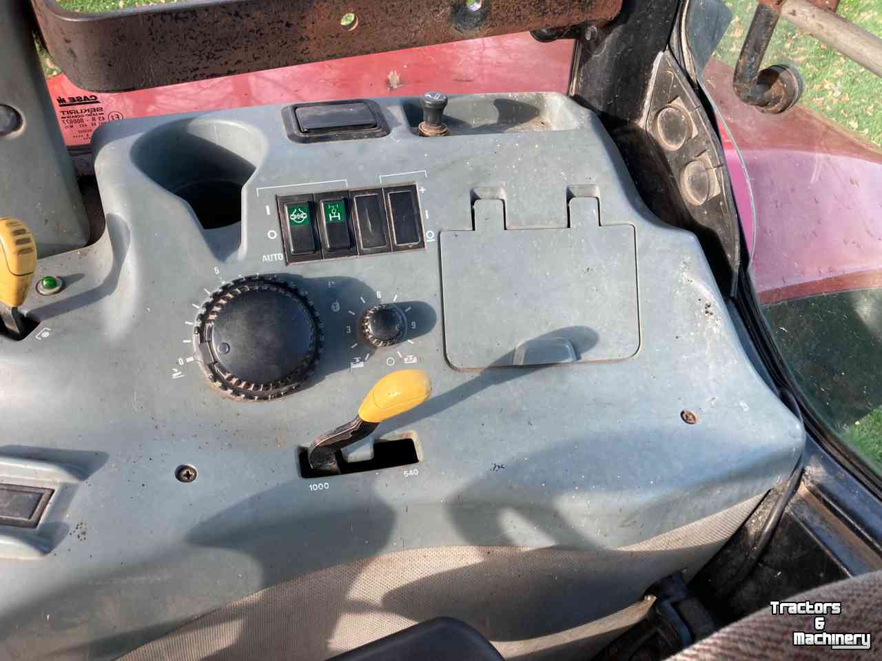 Tractor Case-IH MX80C