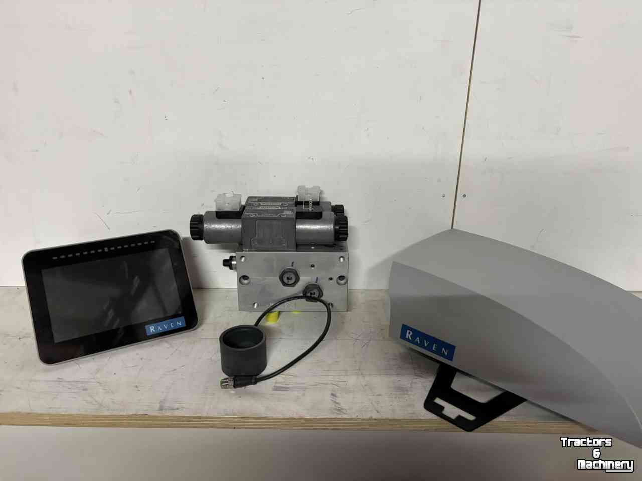 GPS steering systems and attachments Fendt RAVEN CR12+ CR7+ RS1
