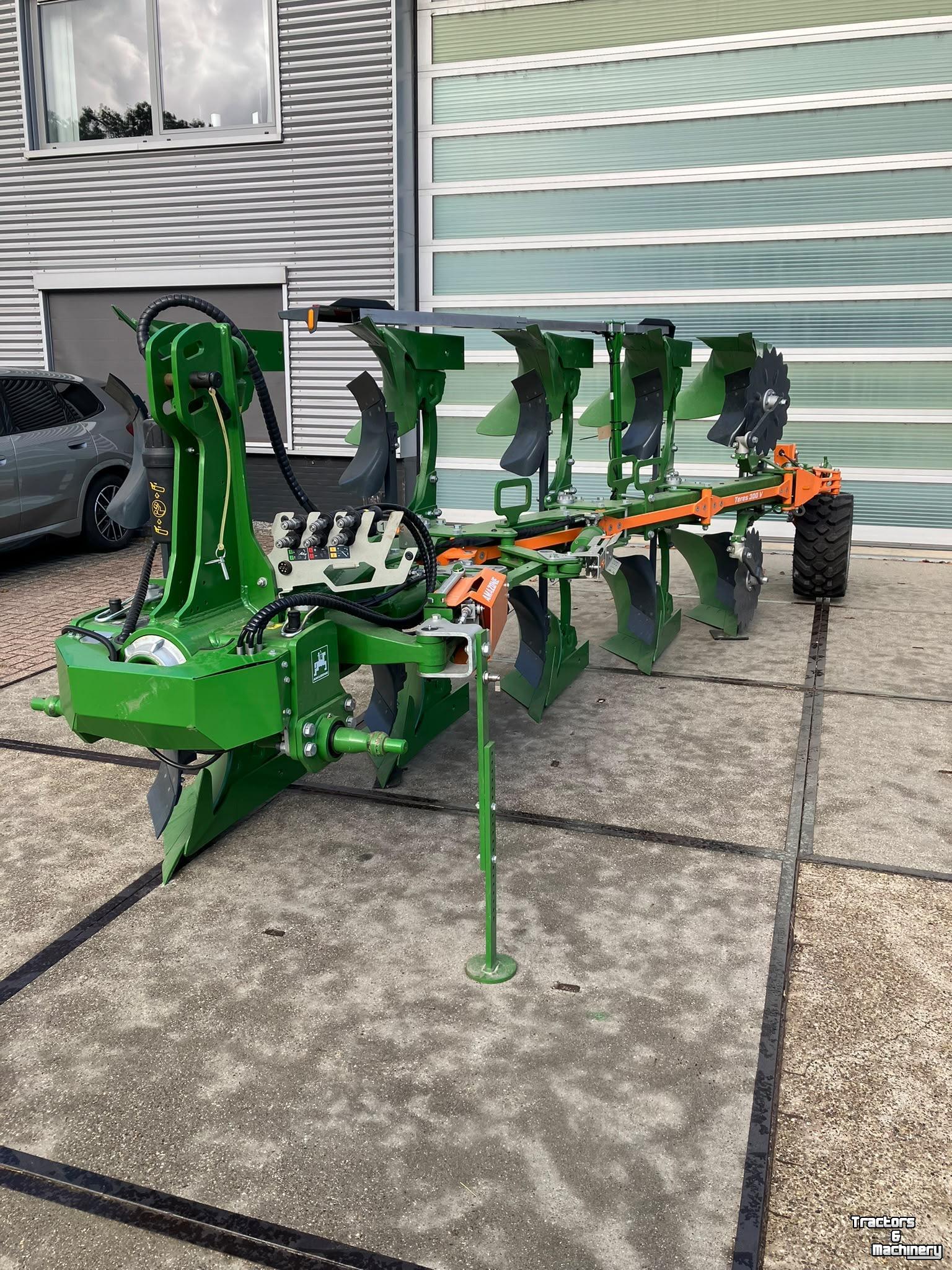 Ploughs Amazone Teres 300 V 100