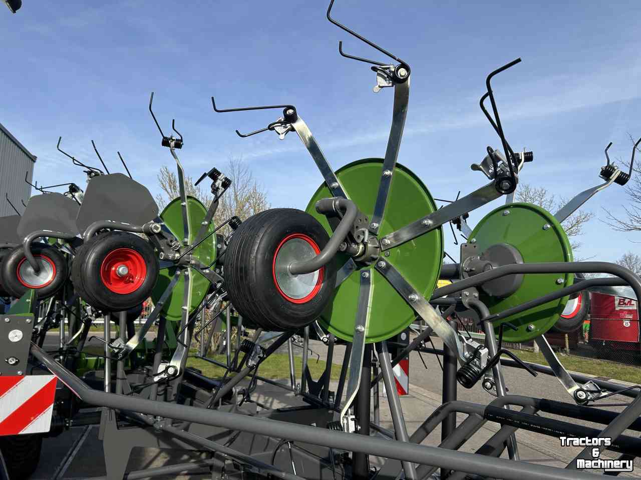 Tedder Fendt Lotus 1250T