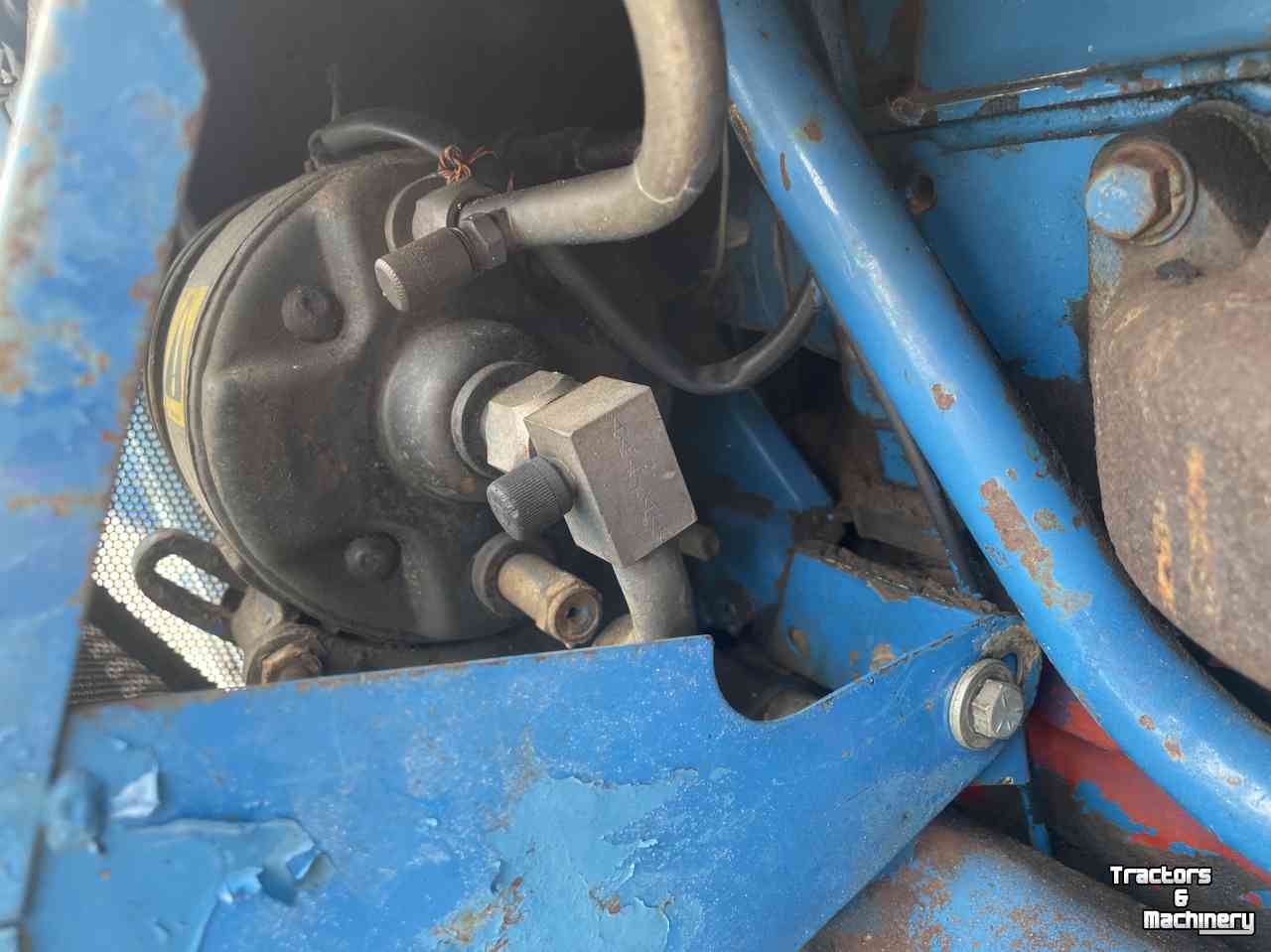 Tractor Ford 8210 II ZF-4WD, DP 16+8, cab + airco !!
