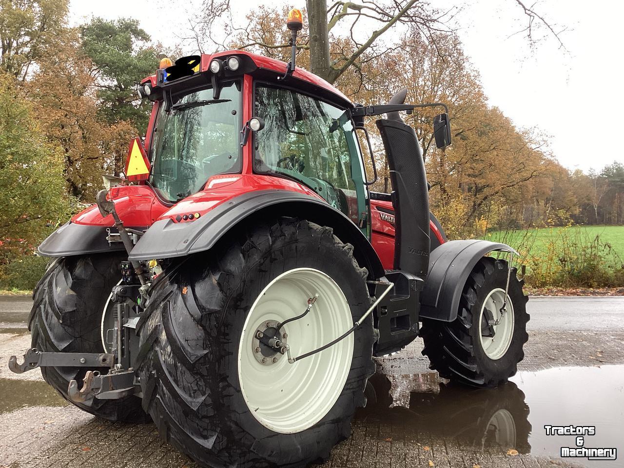 Tractor Valtra T234A