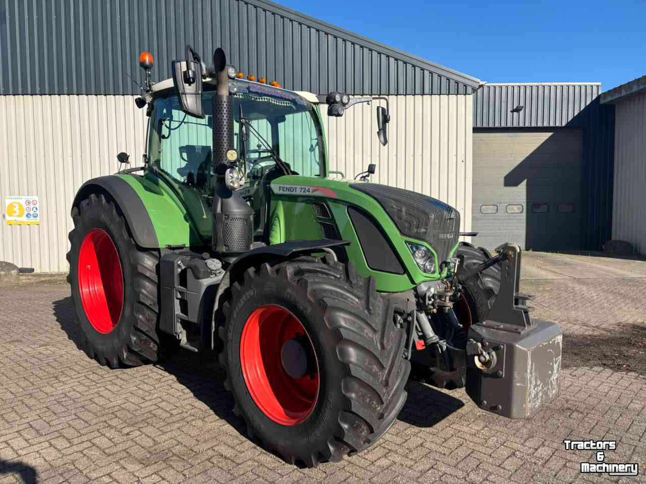 Tractor Fendt 724