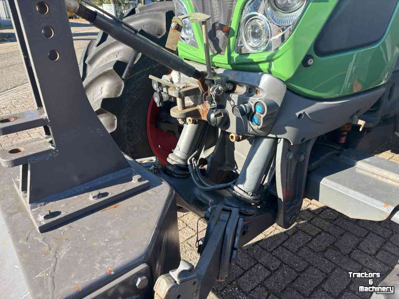 Tractor Fendt 724