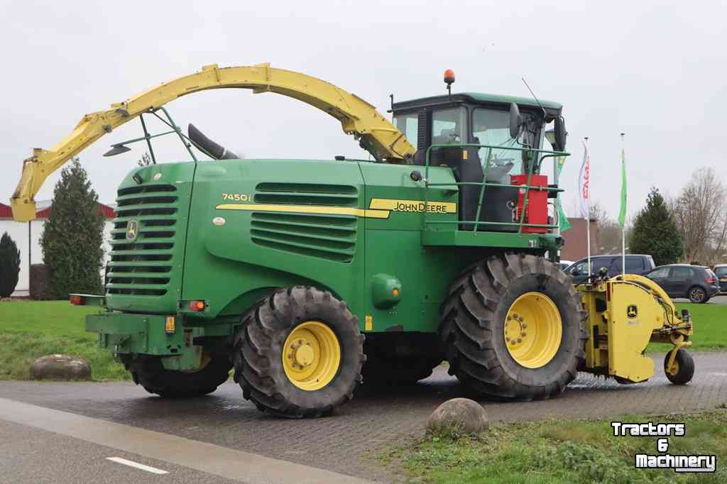 Forage-harvester John Deere 7450