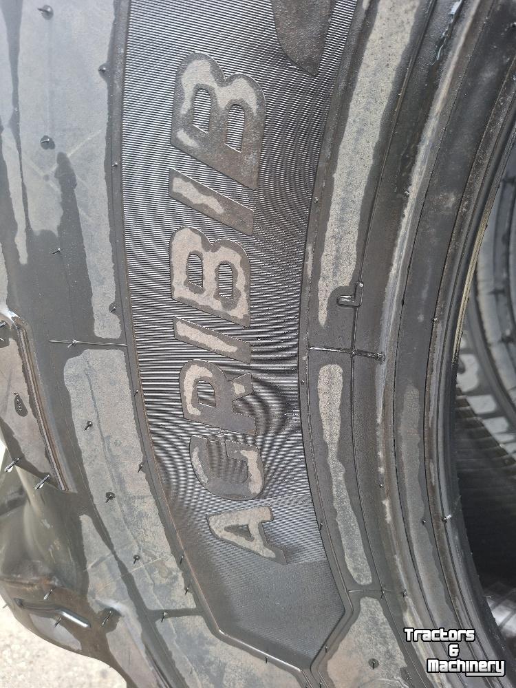 Wheels, Tyres, Rims & Dual spacers Michelin 460/85R34