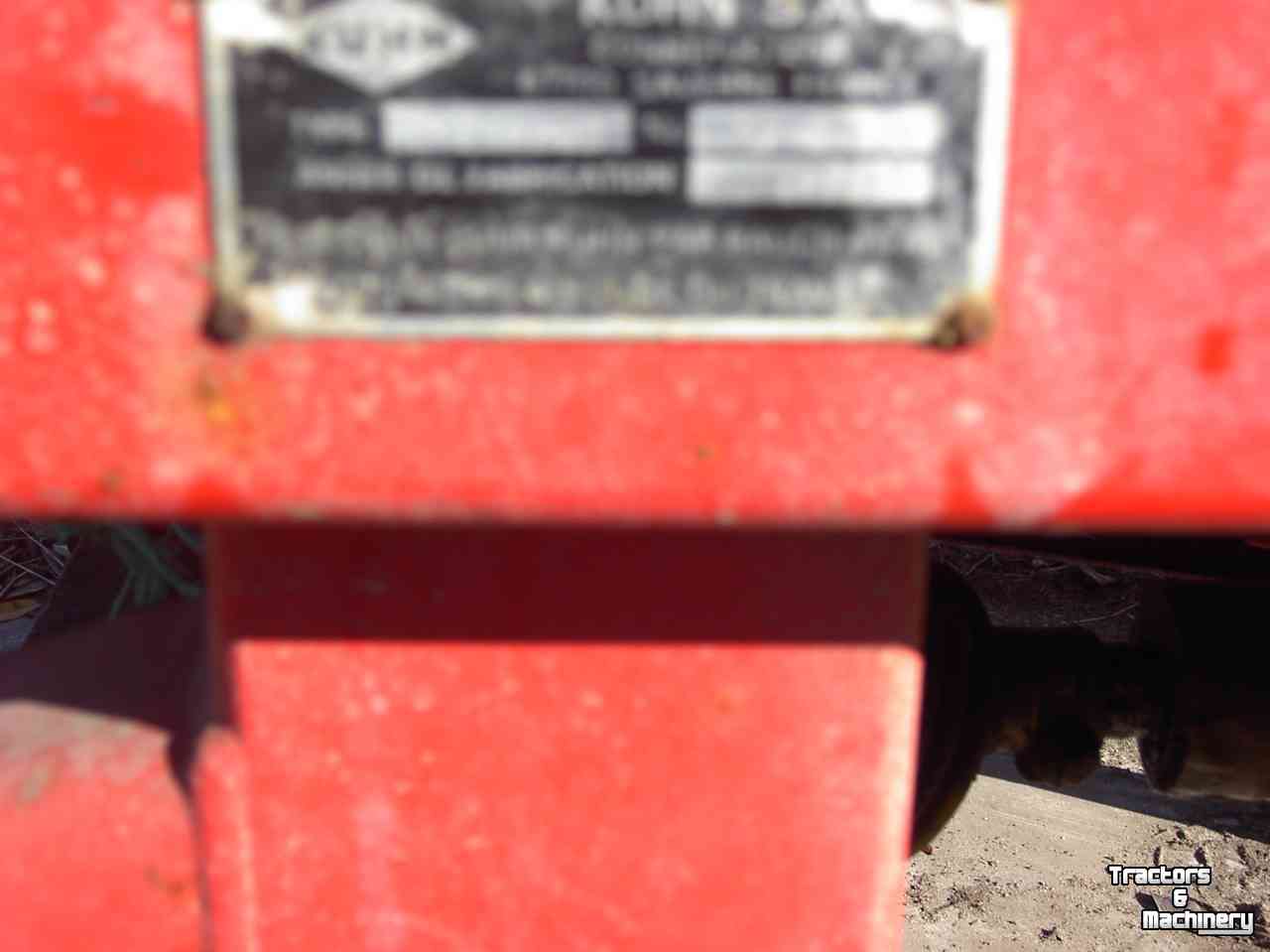 Fertilizer spreader Kuhn ZSA 800