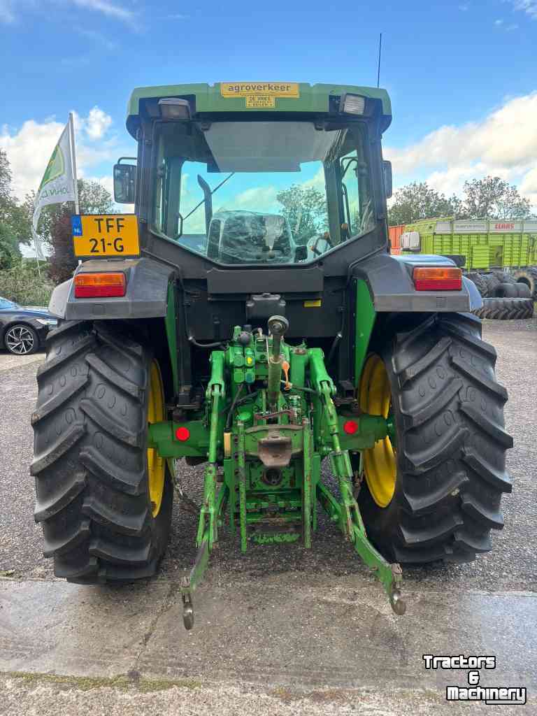 Tractor John Deere 6110