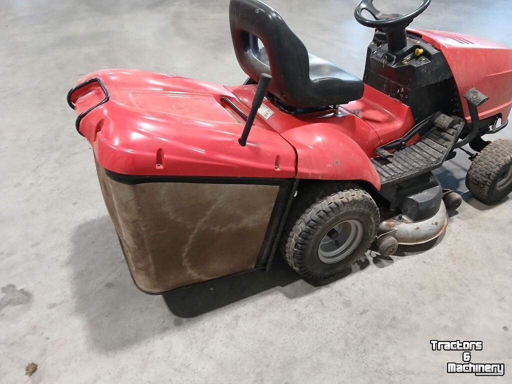 Ride-on mower Honda HF 2216