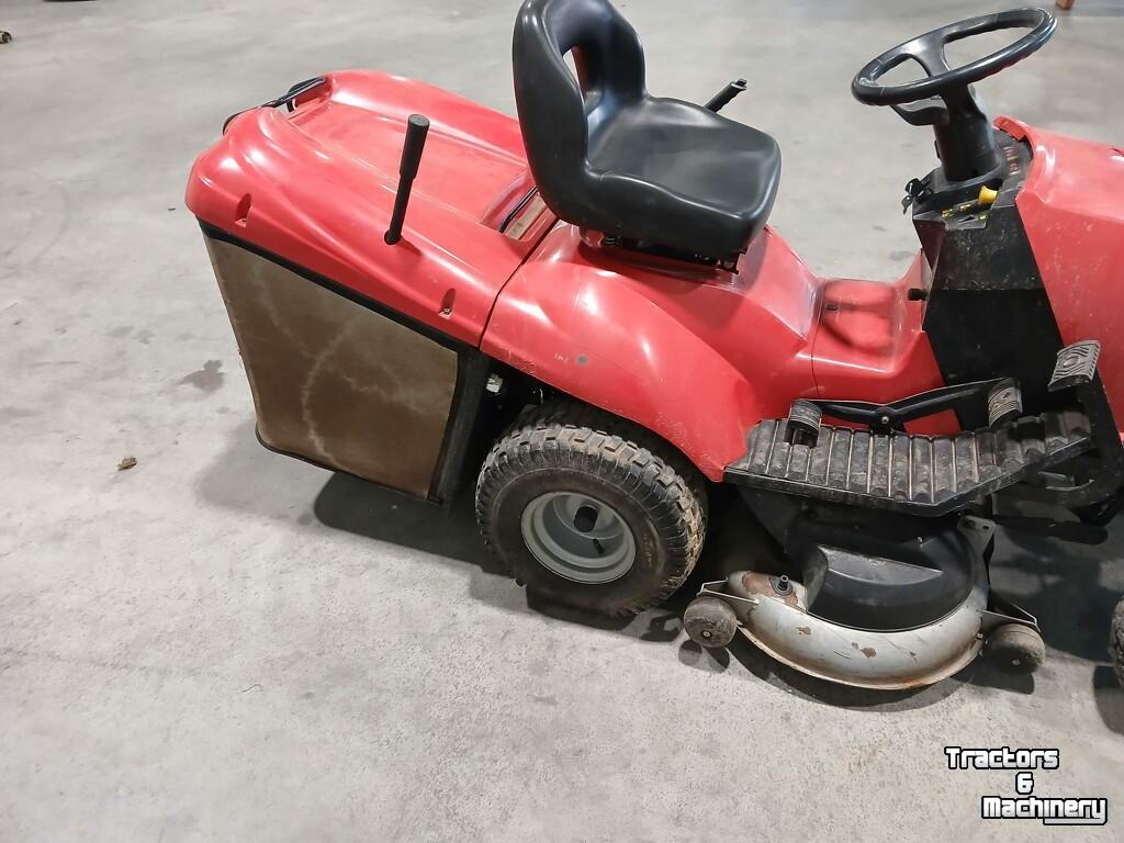 Ride-on mower Honda HF 2216