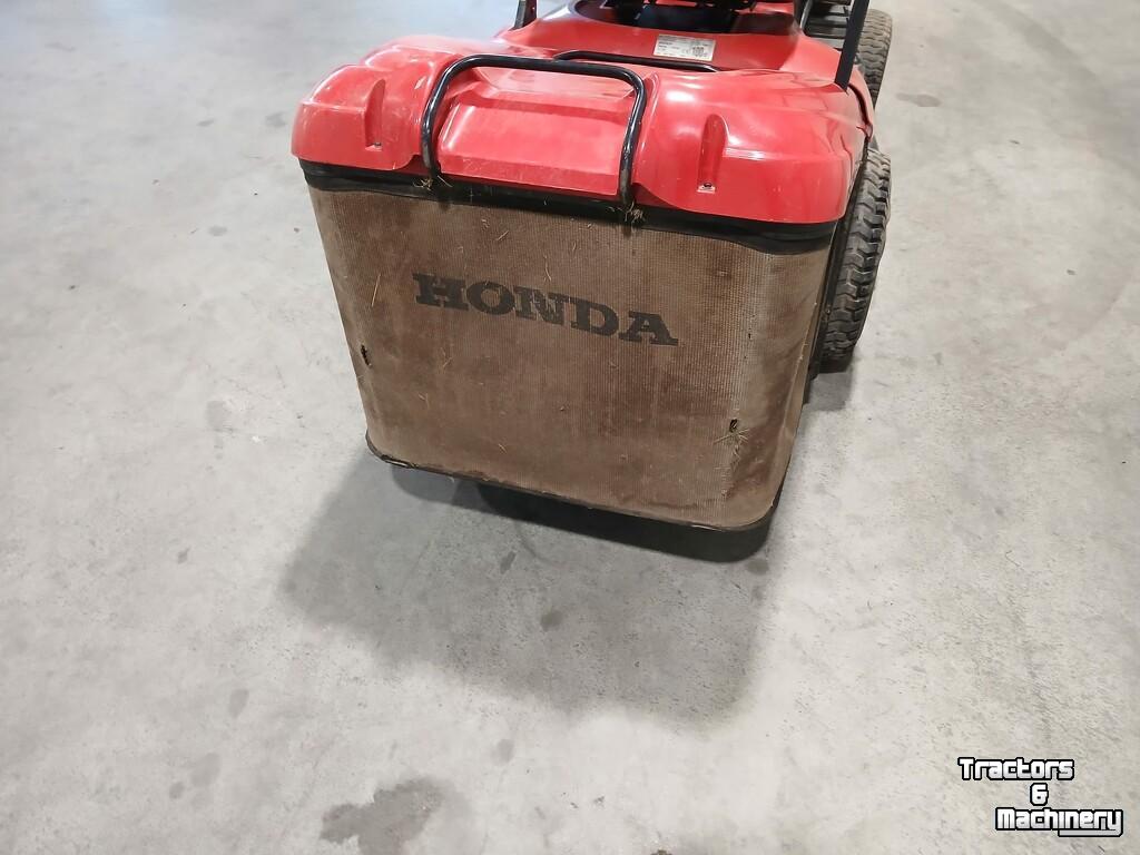 Ride-on mower Honda HF 2216