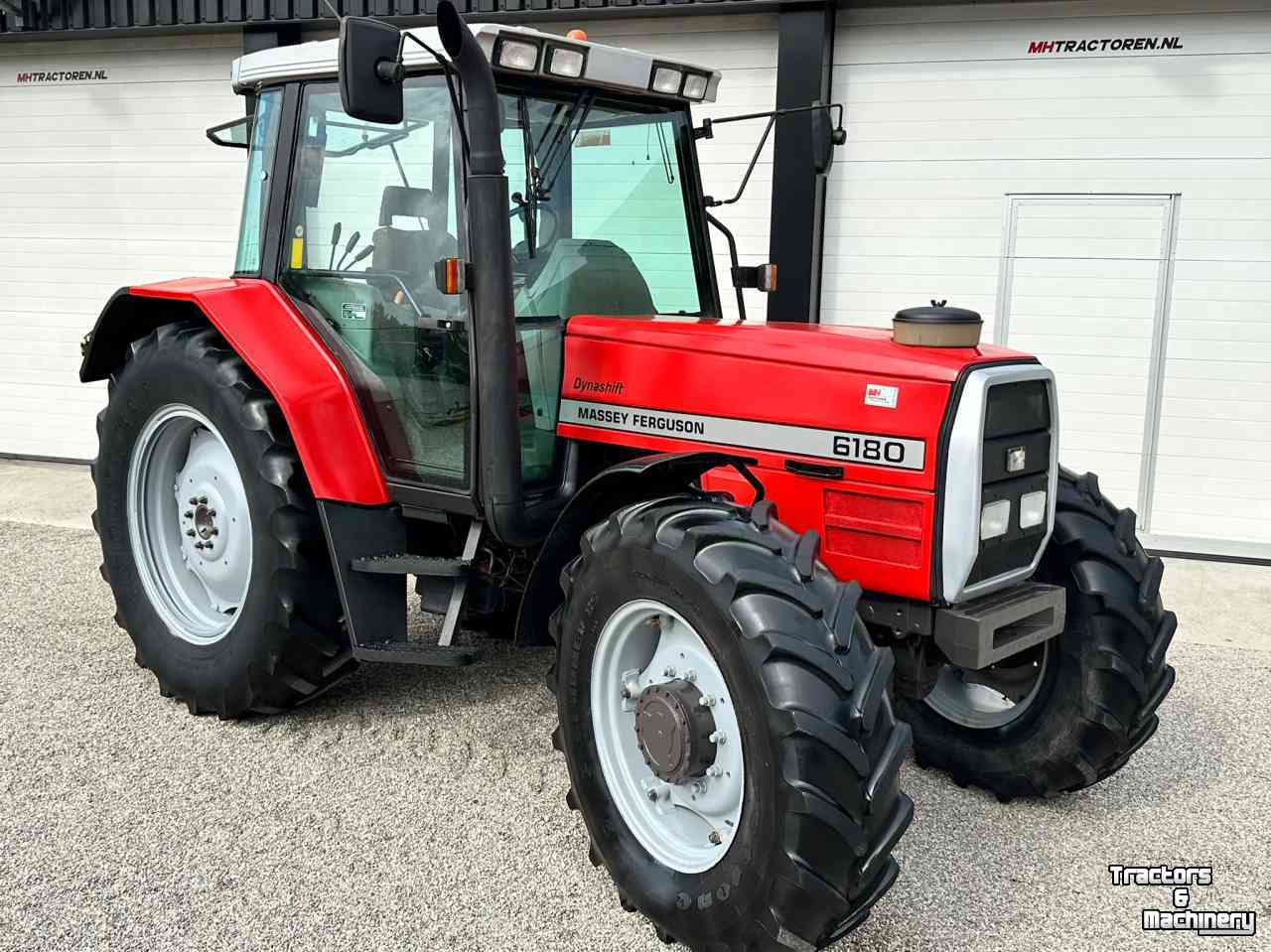 Tractor Massey Ferguson 6180