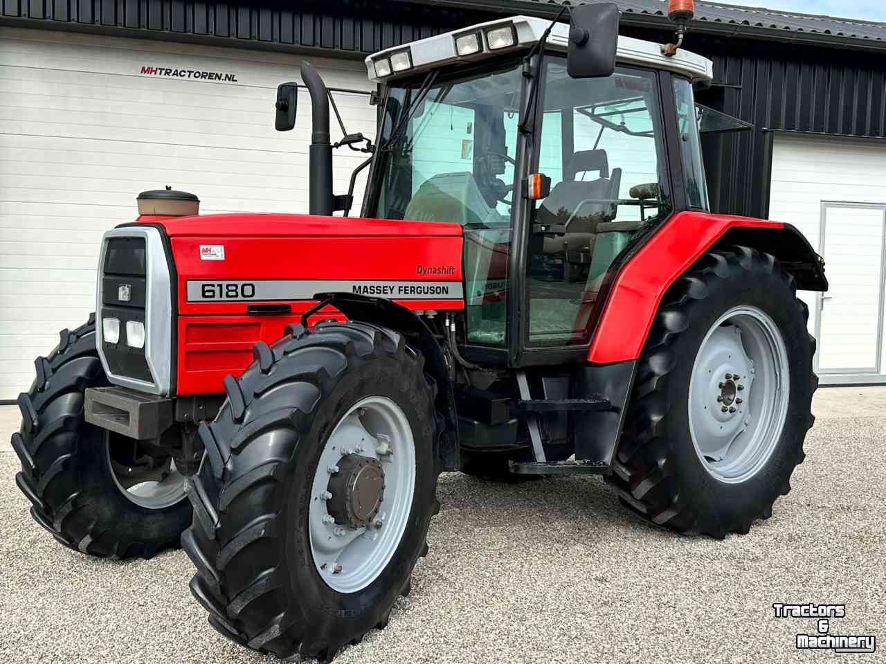 Tractor Massey Ferguson 6180