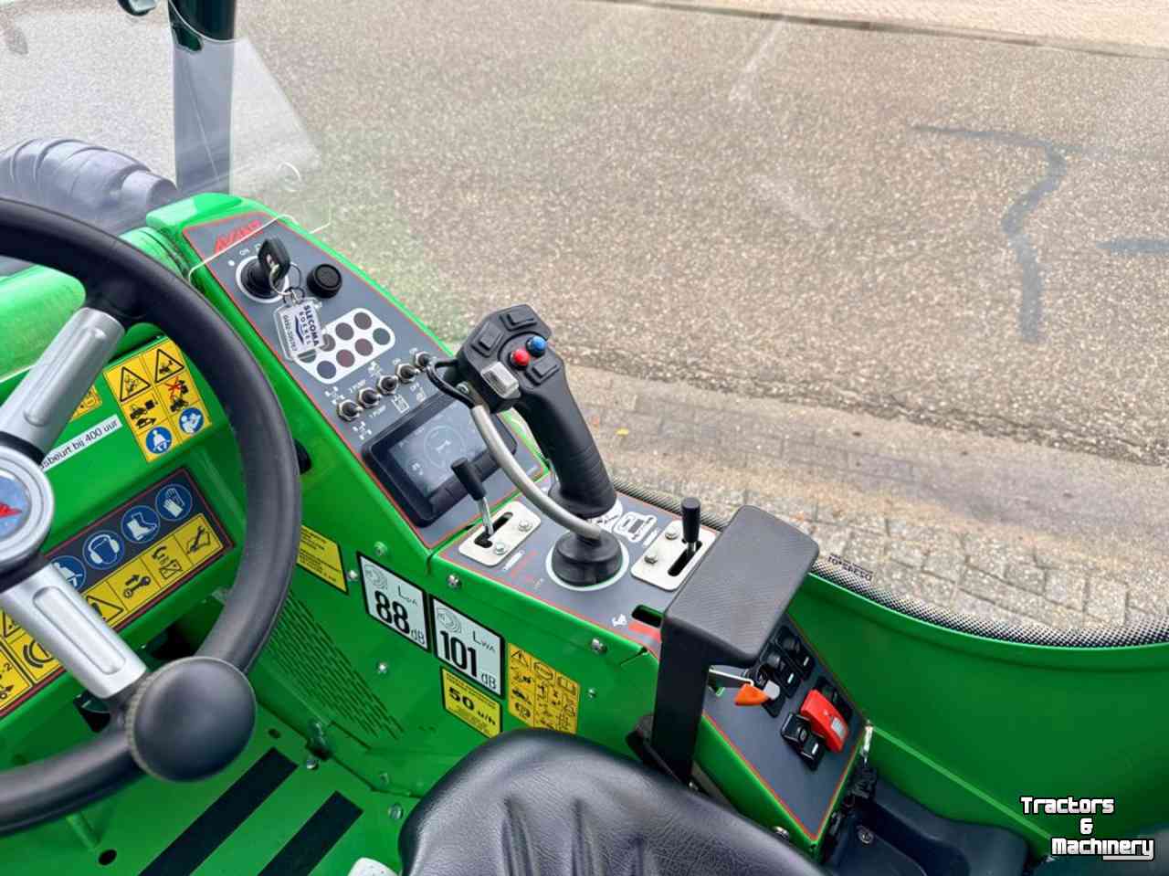 Wheelloader Avant 755i TDS Stage V Shovel