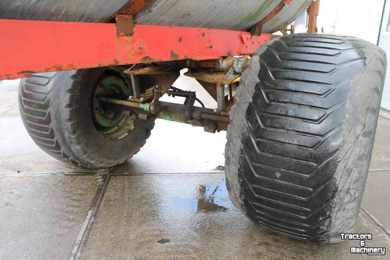 Water bowsers Beco MT6800 liter enkelas mesttank giertank vacuumtank waterwagen