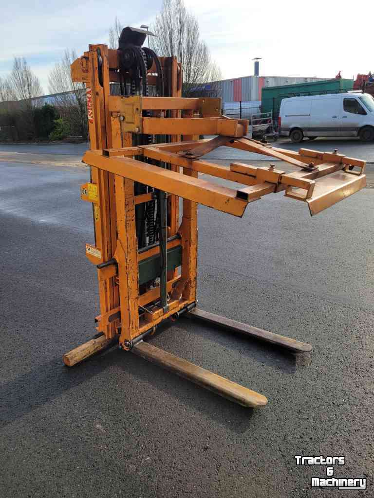 Fork lift & Fork lift truck Sicma Hefmast met kistenklem