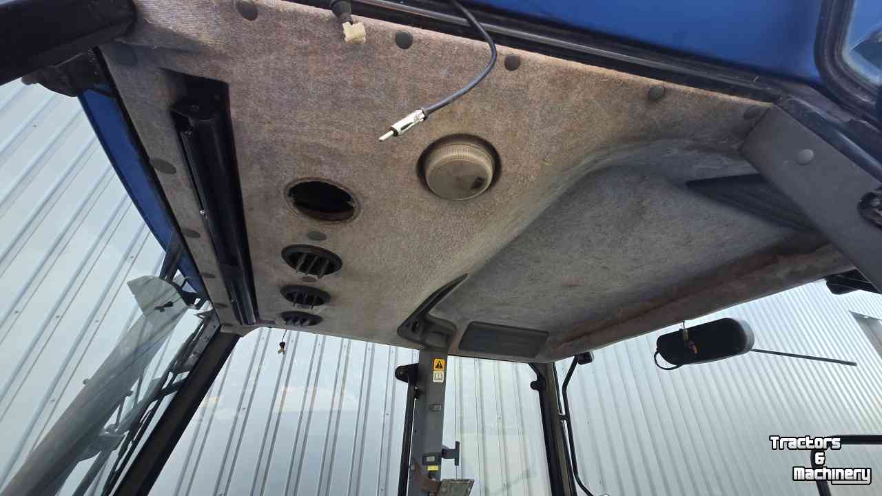 Tractor New Holland TM175