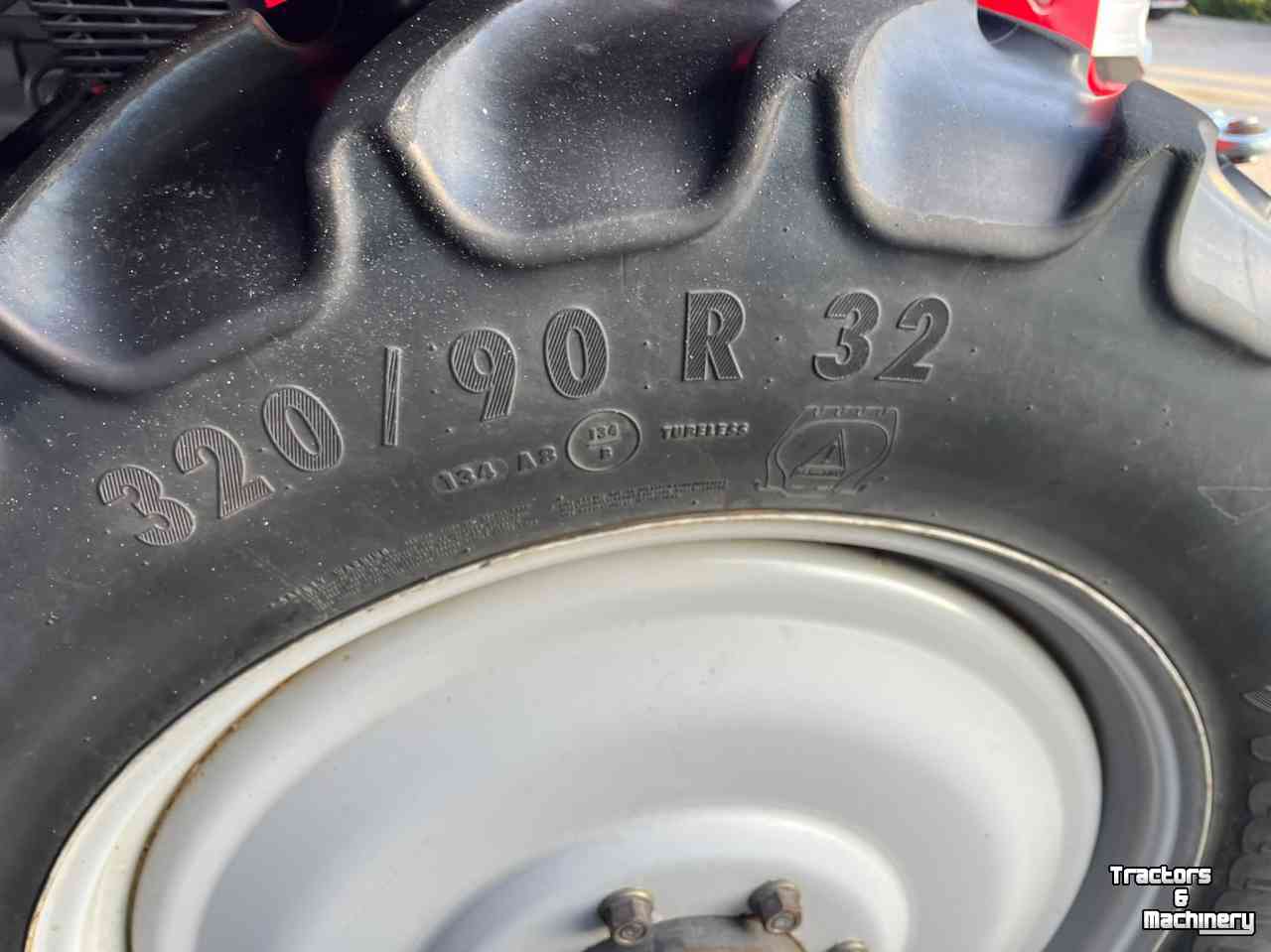 Wheels, Tyres, Rims & Dual spacers Massey Ferguson 13.6R48 - 320/90R32