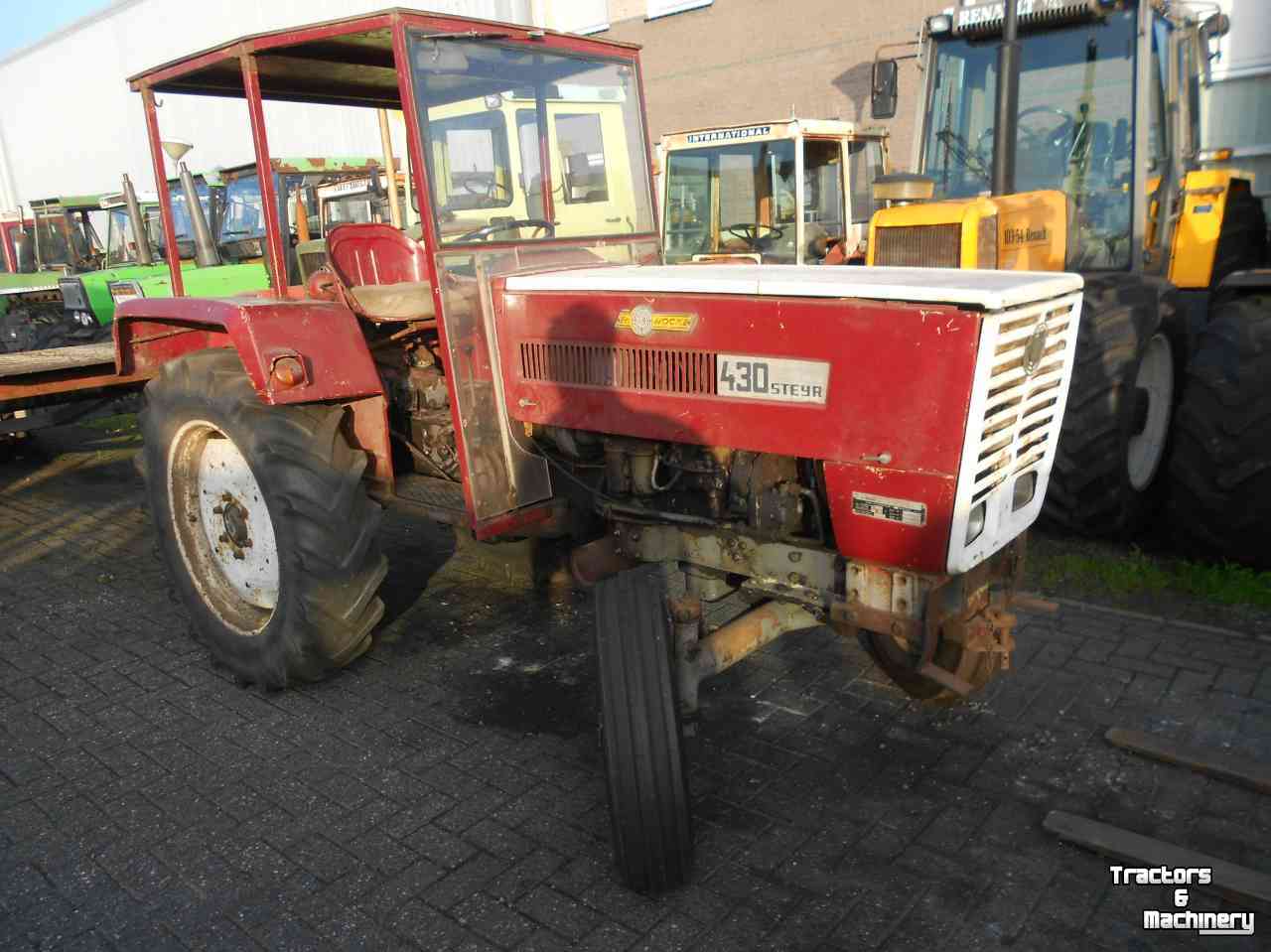 Tractor Steyr 430