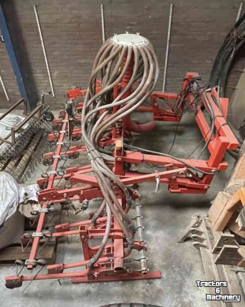 Seed drill Kuhn 3 mtr en 3 rijen verstelbaar accord