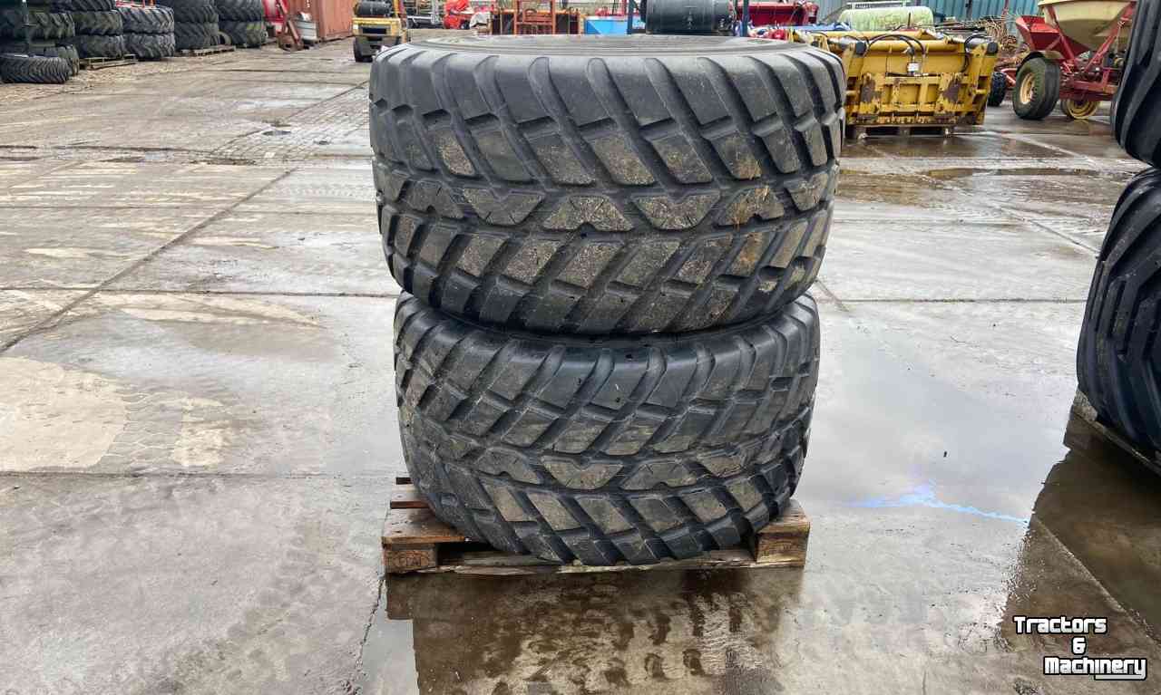 Wheels, Tyres, Rims & Dual spacers Fendt 850/50R30.5 + 650/50R22.5 voor Fendt 200 serie