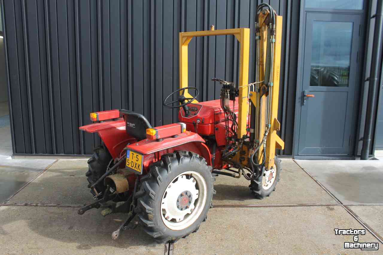 Horticultural Tractors  Eastern 184-4 minitrekker minitractor met hydraulische zij-arm (maaiarm)