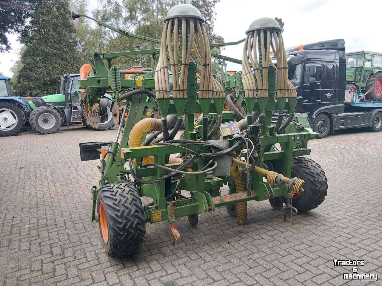 Seed drill Amazone ED 601 Maiszaaimachine schijfkouters