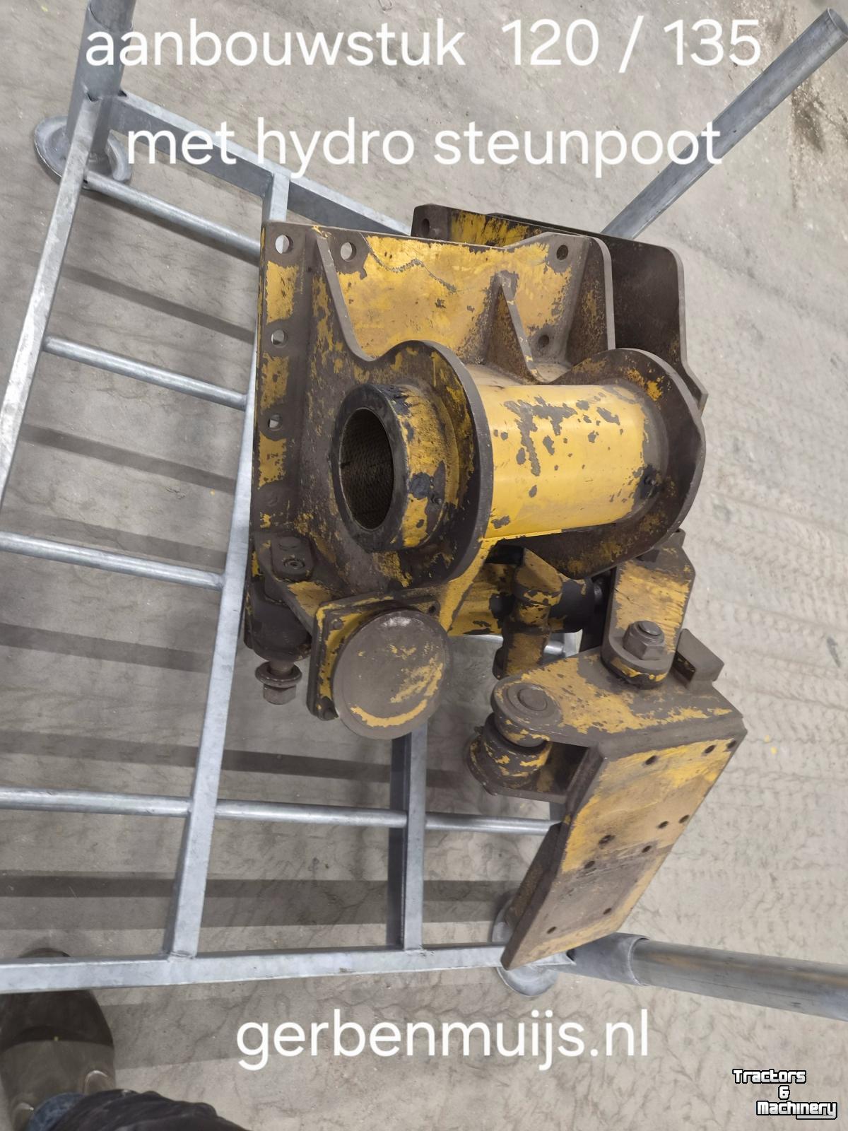 Diverse used spare-parts  Kolom herder 120 / 135 met poot