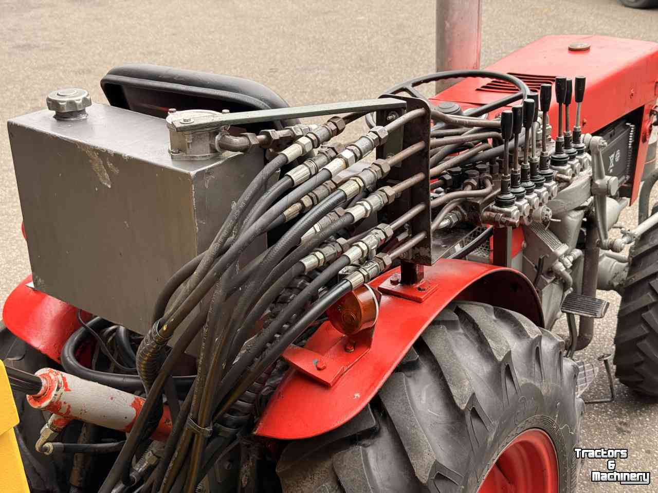 Small-track Tractor Schanzlin 300A met kluitrooier