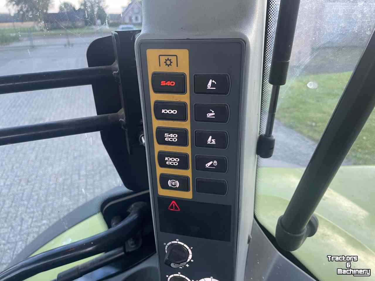 Tractor Claas Arion 530 CIS