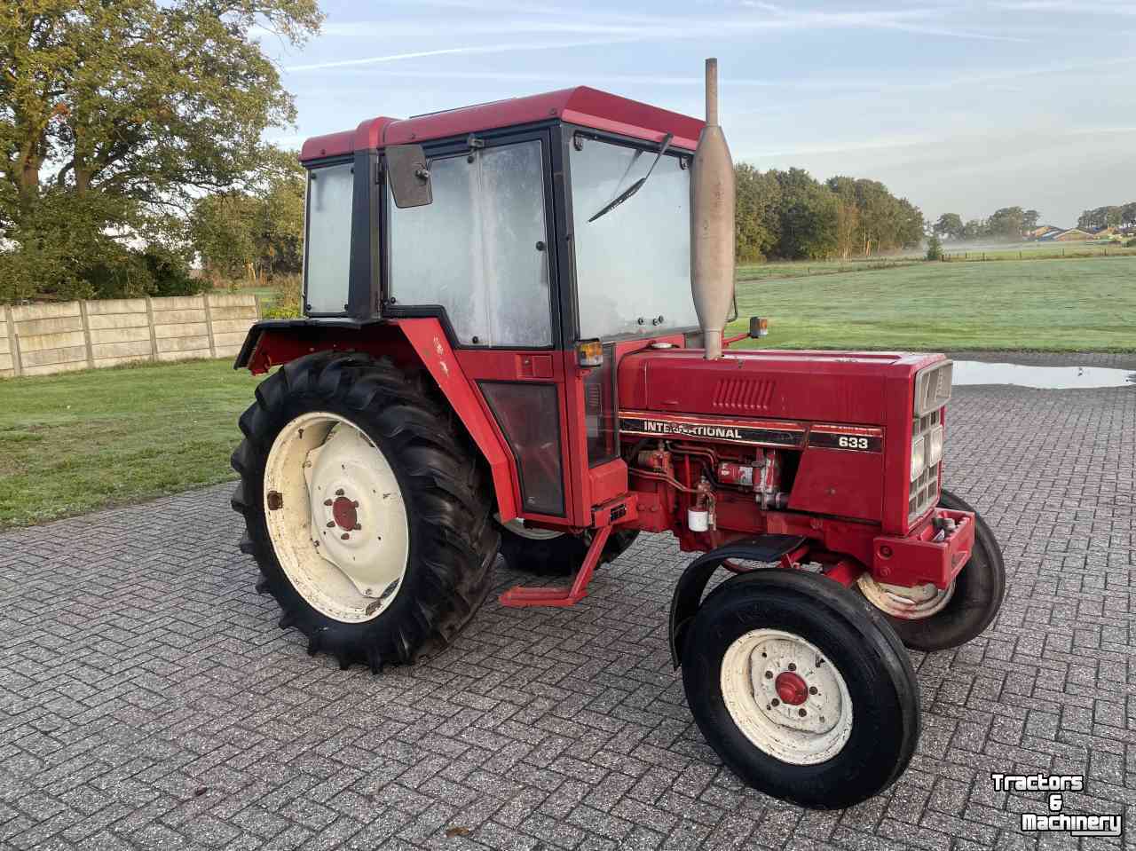 Tractor International 633