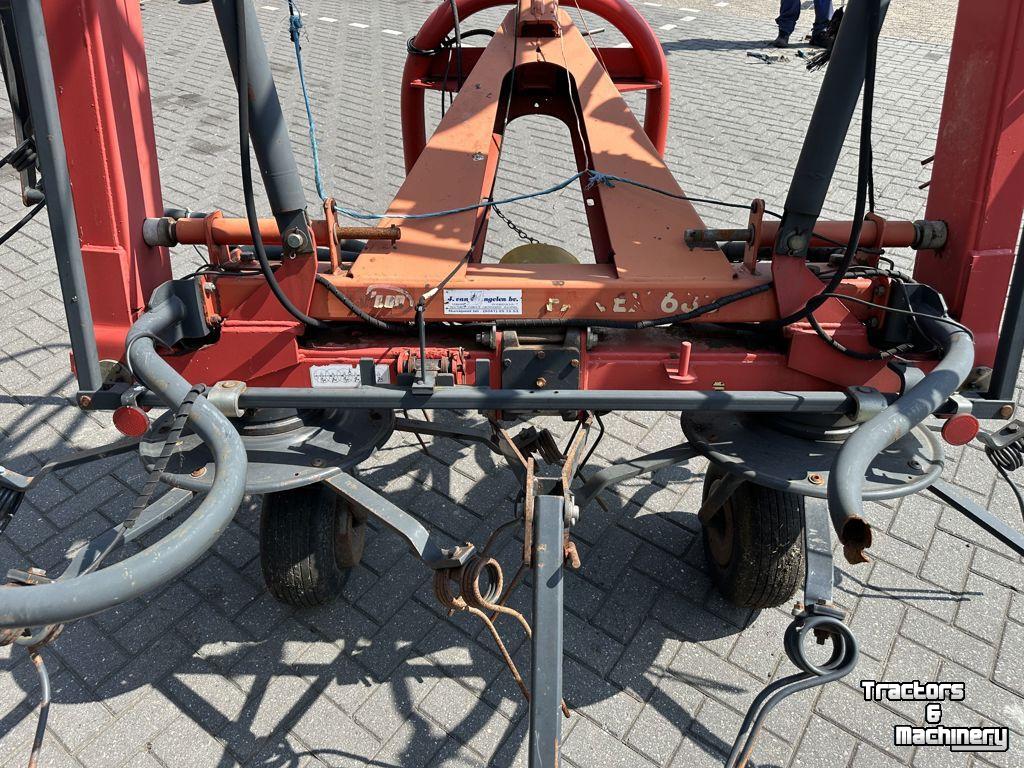 Tedder Vicon Fanex 683 schudder