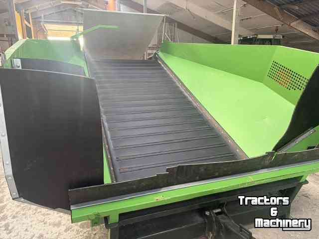 Receiving hopper AVR Falcon 1800