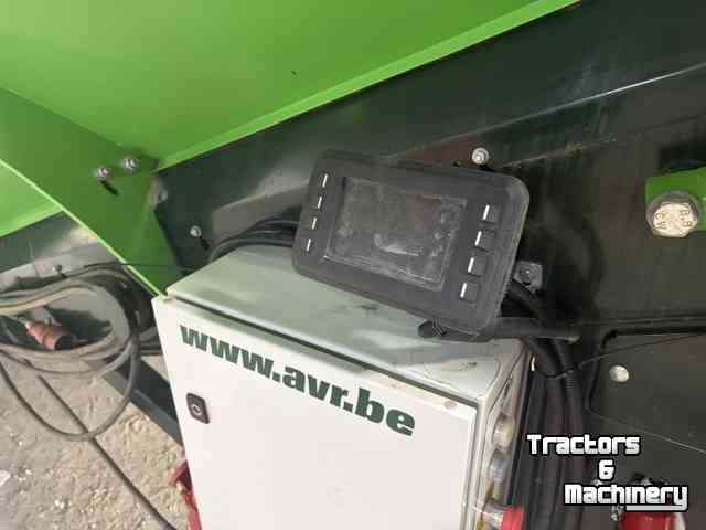 Receiving hopper AVR Falcon 1800
