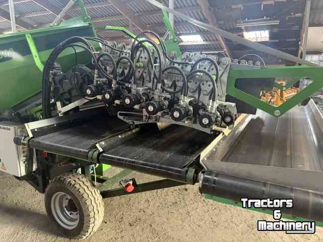 Receiving hopper AVR Falcon 1800