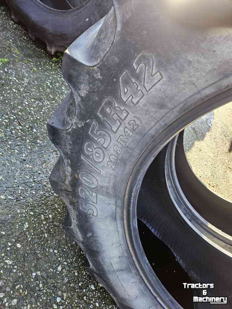 Wheels, Tyres, Rims & Dual spacers BKT 520/85R42 20.8R42
