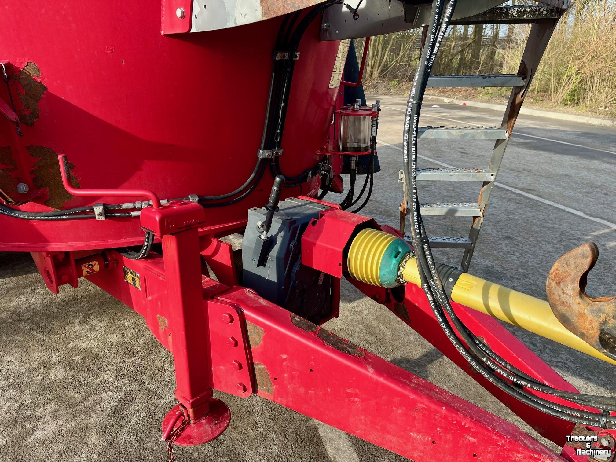 Feed mixer Airmix Voermengwagen 20 m³