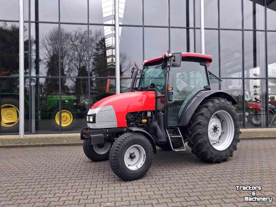 Tractor McCormick C-100 MAX