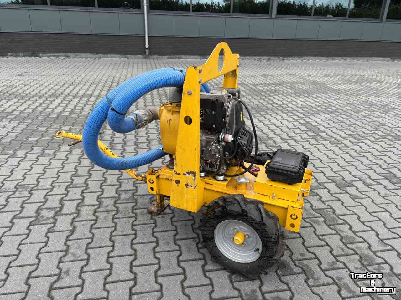 Manure umbilical systems  Victor Waterpomp