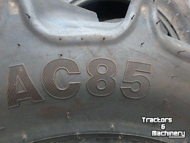 Wheels, Tyres, Rims & Dual spacers Continental 280 //85R24