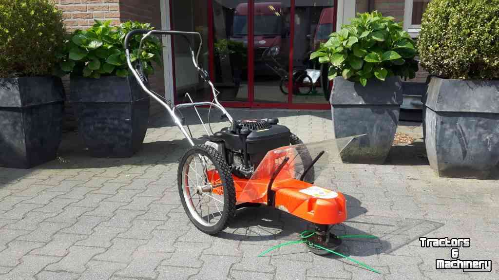 Push-type Lawn mower Honda B&S 6PK Grastrimmer